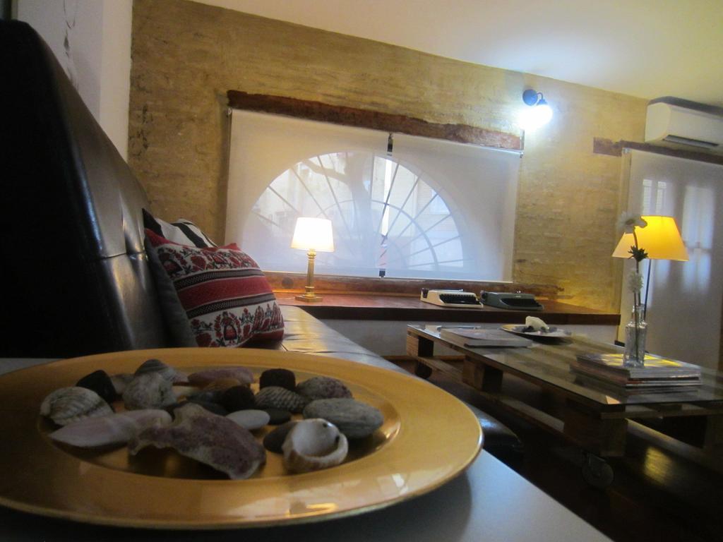 Apartmán Living Valencia Studio Serranos Pokoj fotografie